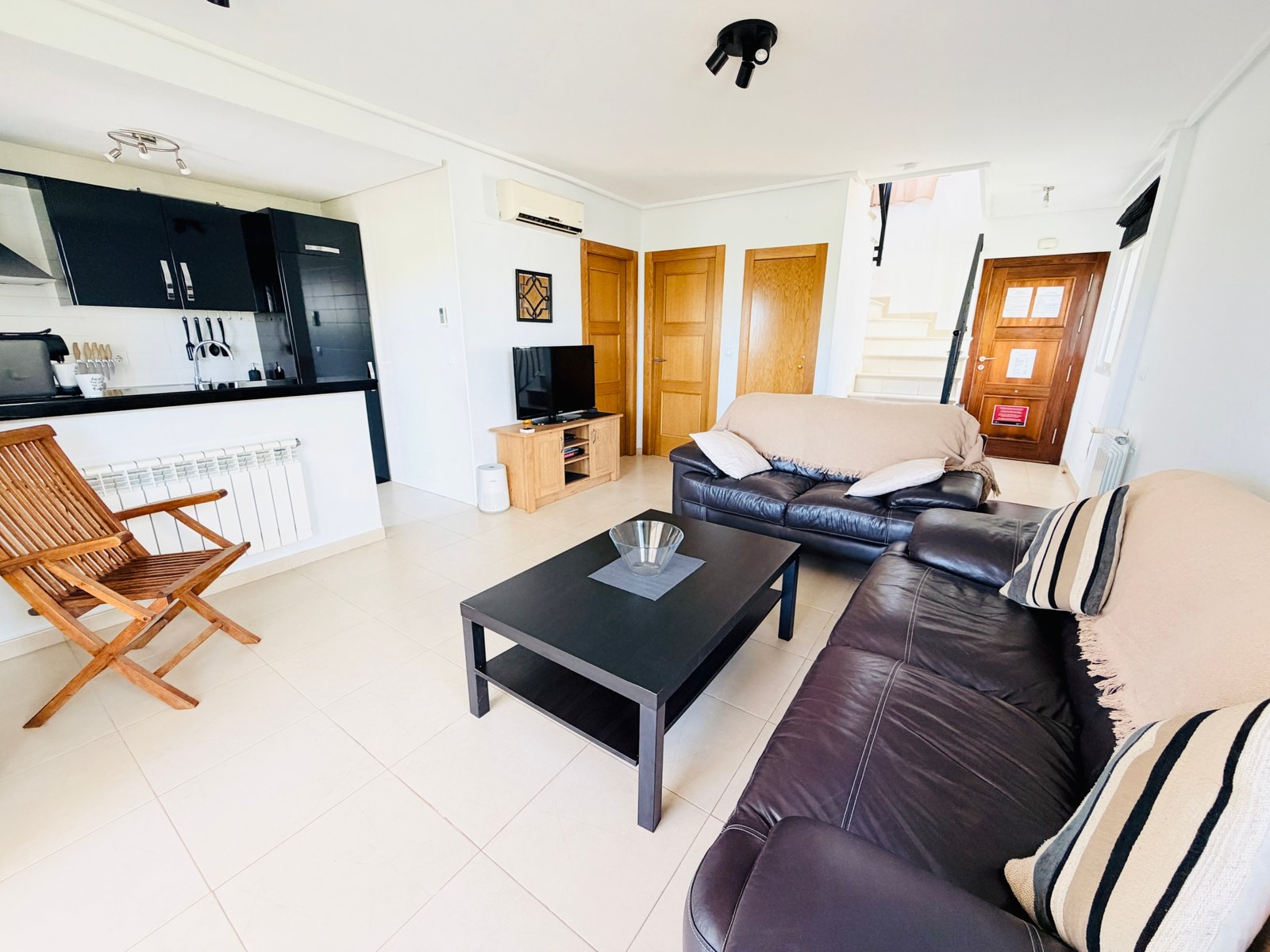 Beautiful End-Terrace Frontline Golf Townhouse – La Torre Golf