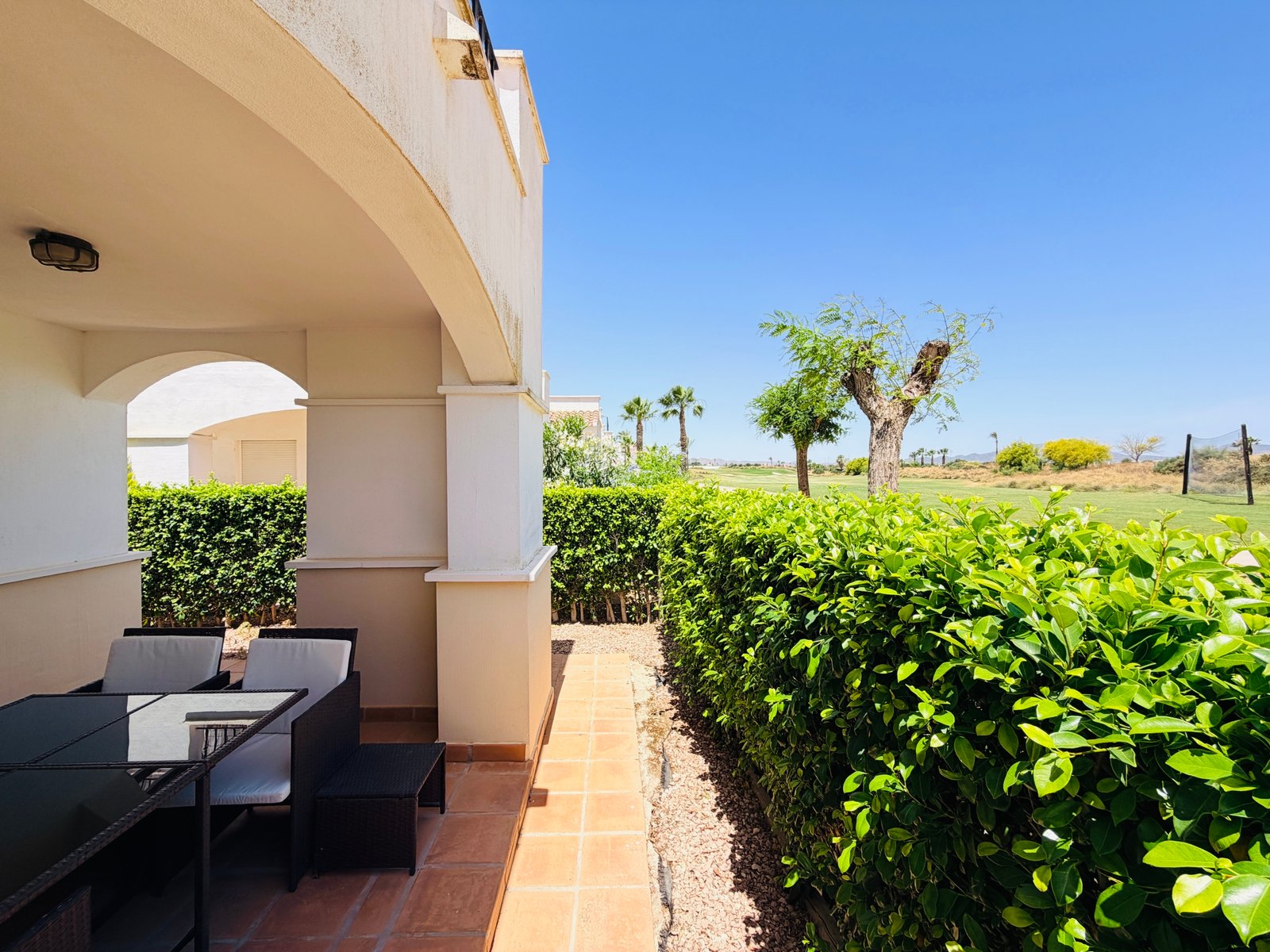 Beautiful End-Terrace Frontline Golf Townhouse – La Torre Golf
