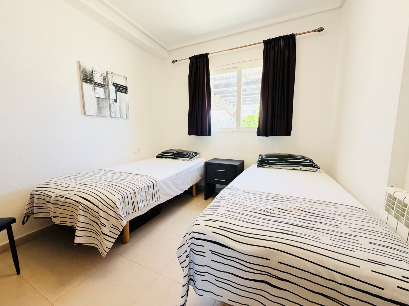 Beautiful End-Terrace Frontline Golf Townhouse – La Torre Golf