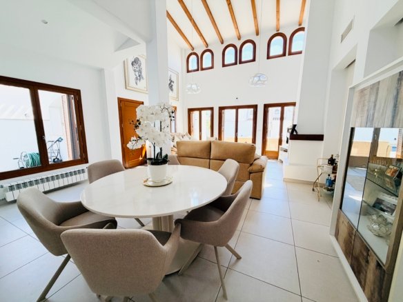 Stunning 4 Bedroom Villa – El Valle Golf Resort