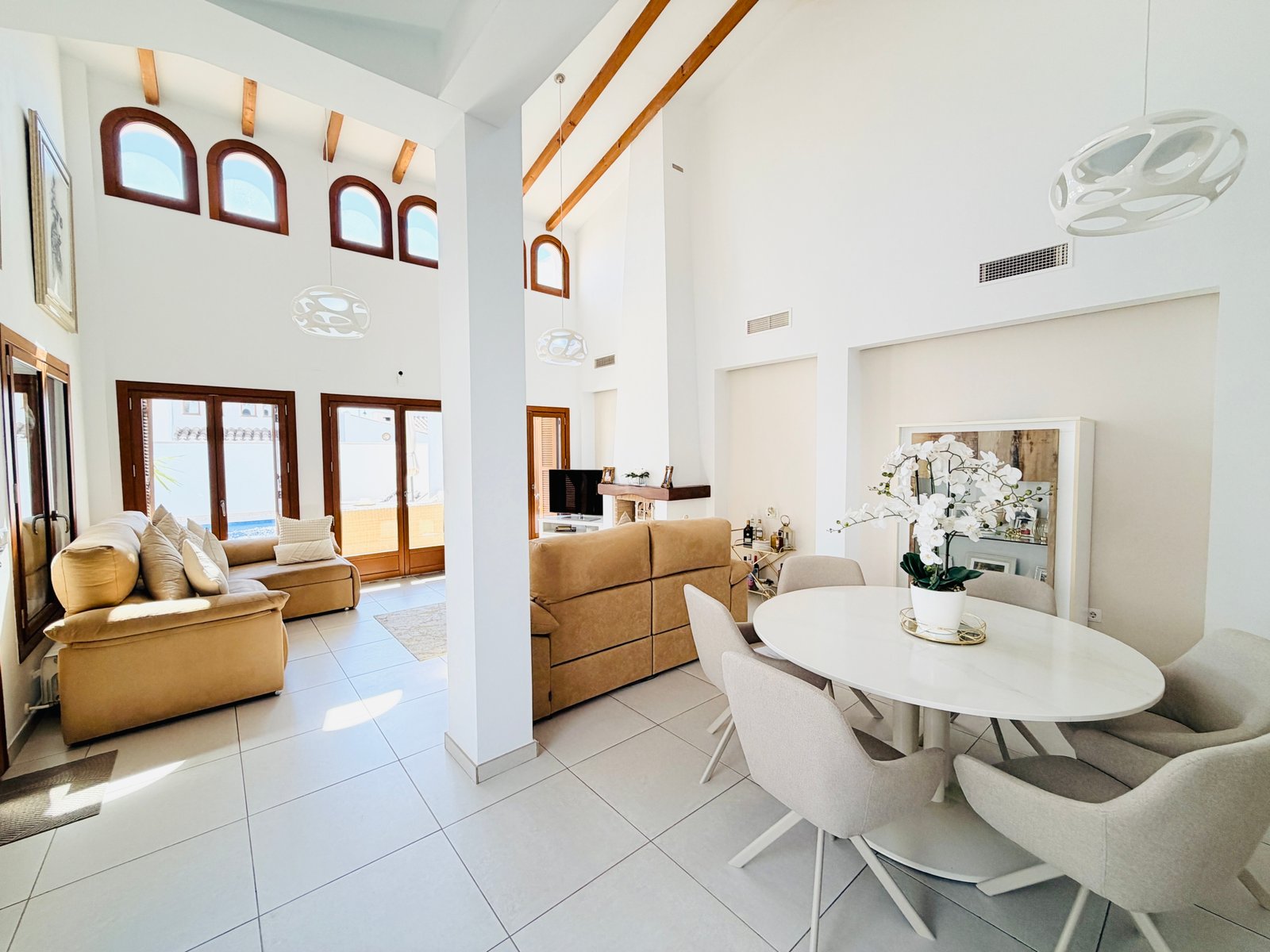 Stunning 4 Bedroom Villa – El Valle Golf Resort