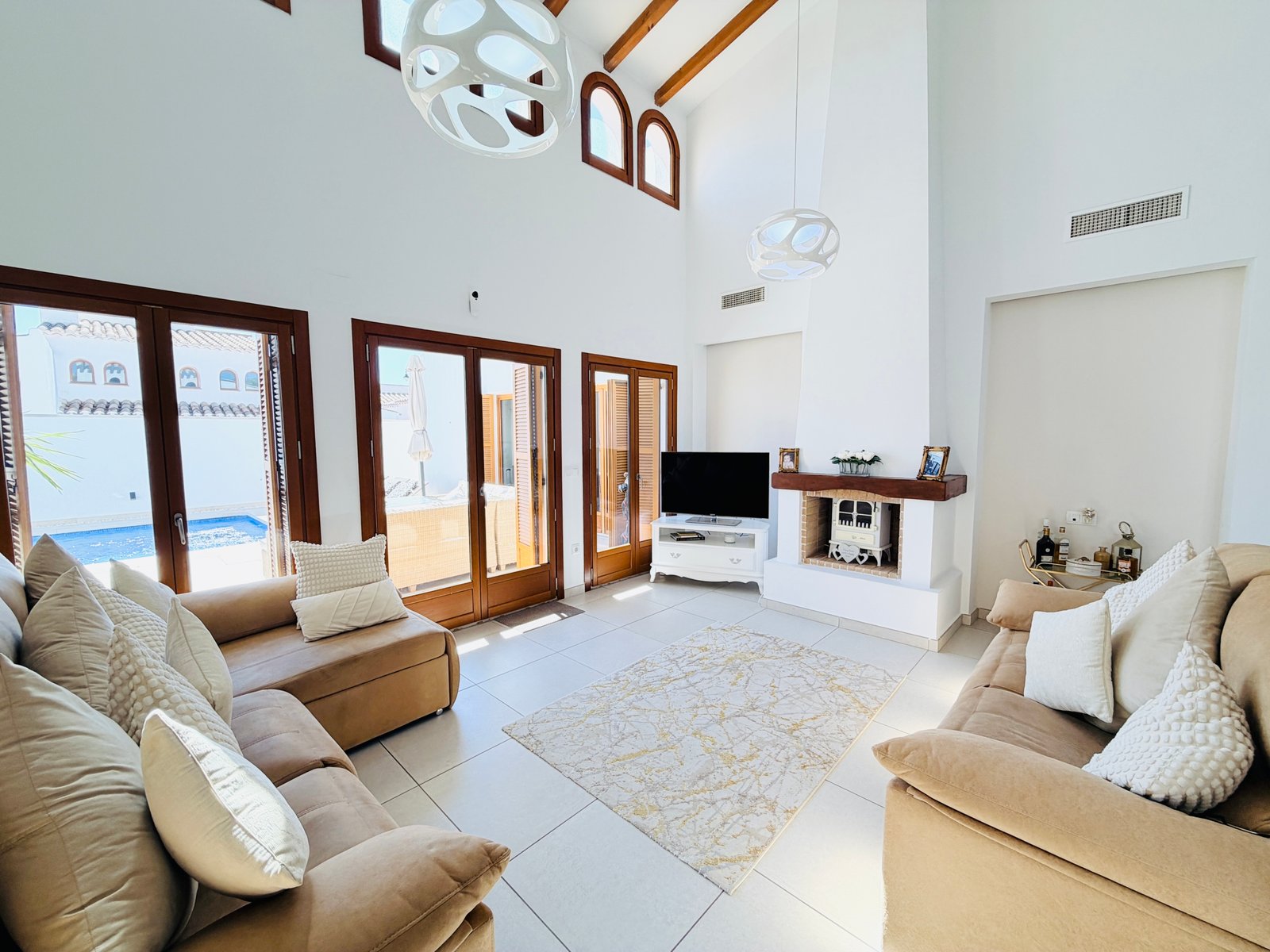 Stunning 4 Bedroom Villa – El Valle Golf Resort