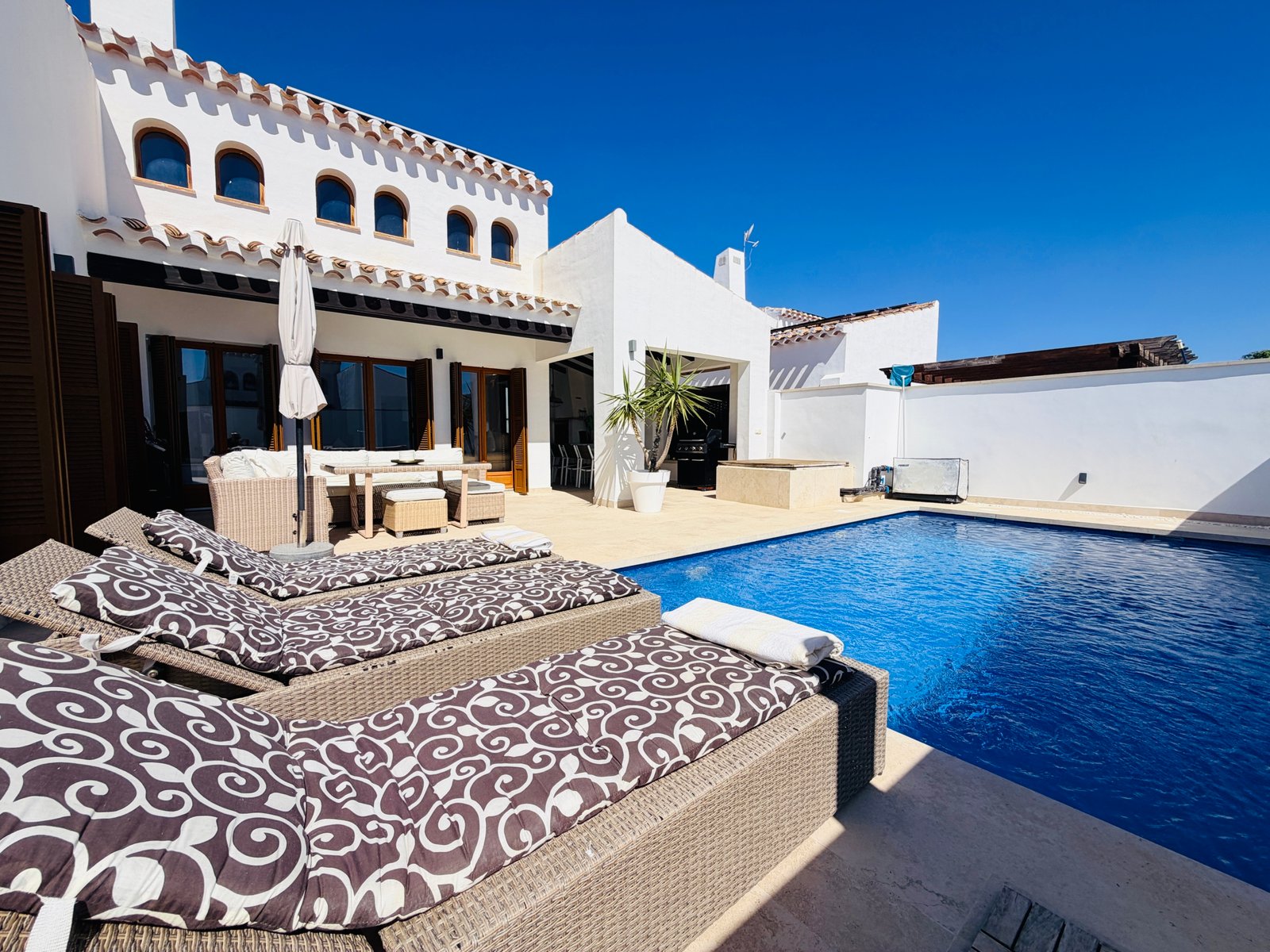 Stunning 4 Bedroom Villa – El Valle Golf Resort