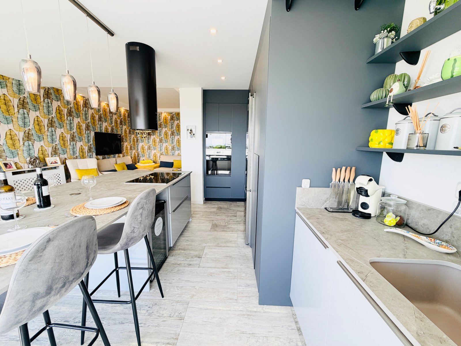 Beautifully Re-Designed 2nd Floor Apartment – El Valle Golf Resort