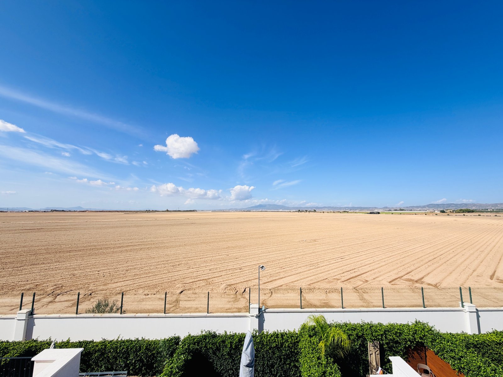 Beautifully Presented 3 Level Townhouse – La Torre Golf Resort