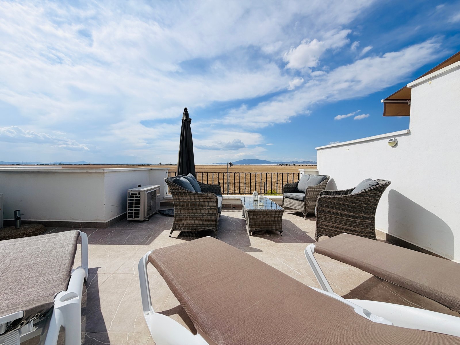 Beautifully Presented 3 Level Townhouse – La Torre Golf Resort
