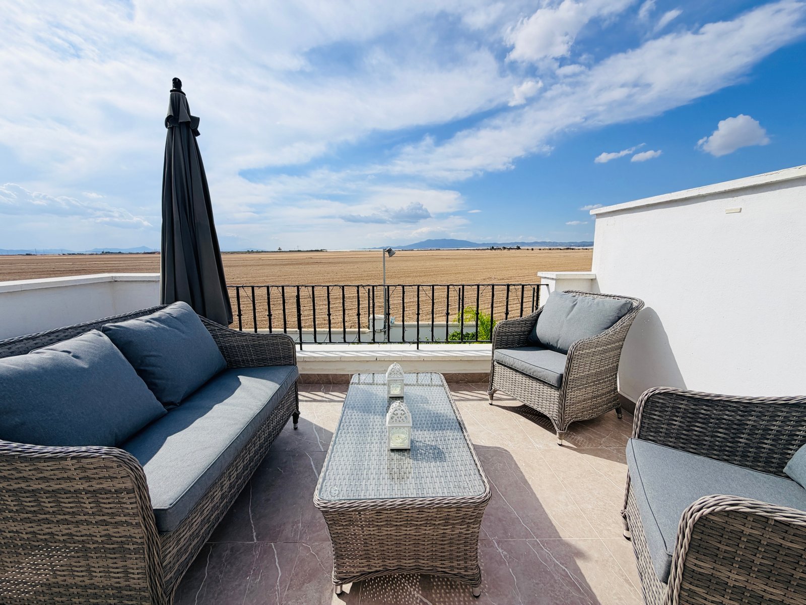 Beautifully Presented 3 Level Townhouse – La Torre Golf Resort