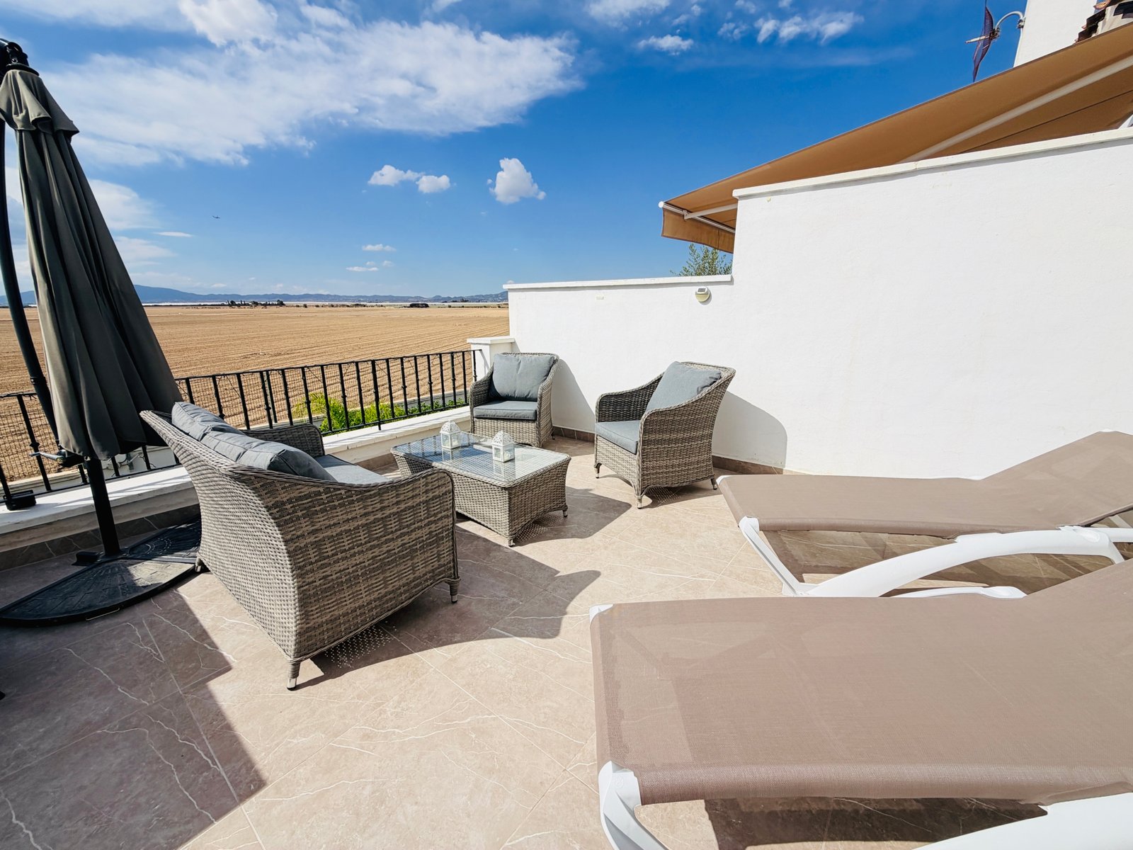 Beautifully Presented 3 Level Townhouse – La Torre Golf Resort