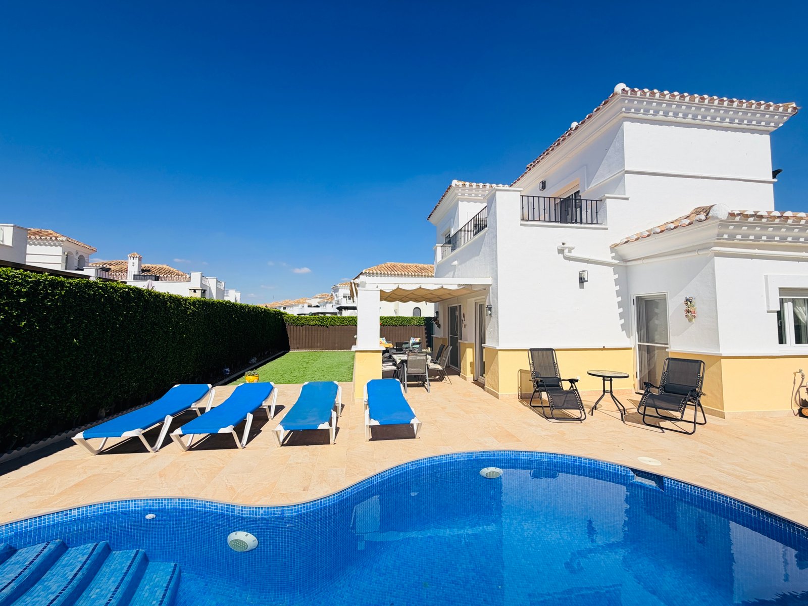 Immaculate 3 Bedroom Villa Enebro – La Torre Golf Resort