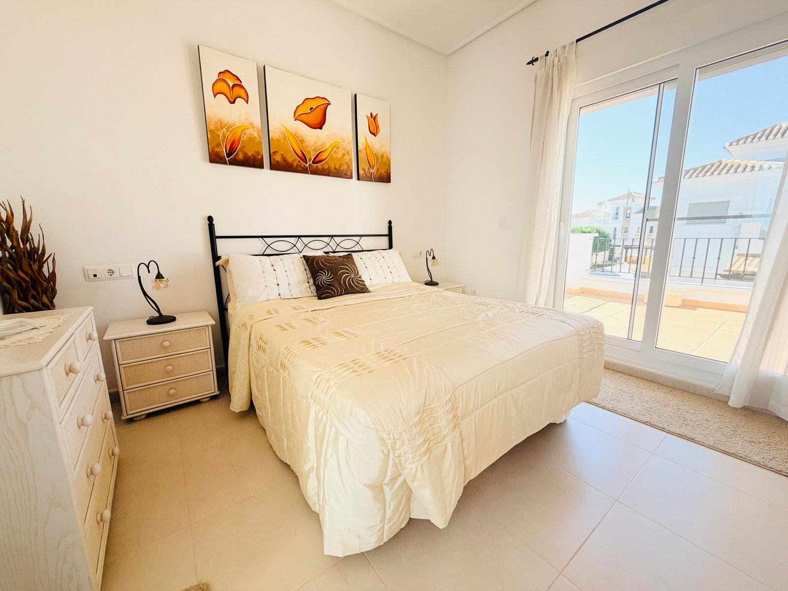 Immaculate 3 Bedroom Villa Enebro – La Torre Golf Resort
